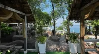 Shari-La Island Resort - breakfast