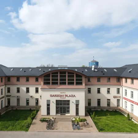 Hotel Garzon Plaza