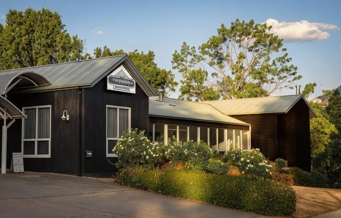 Tumbarumba Motel & Elms Restaurant