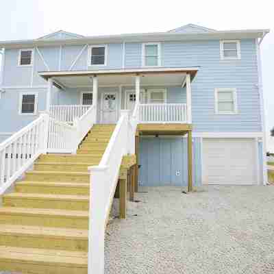 Emerald Isle Escape - New, Completely Renovated Oceanfront Duplex Hotel Exterior