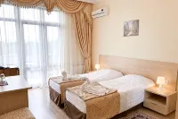 Plaza Hotel - ที่มีที่จอดรถ
