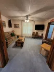 Main Street Home-Locally Owned-No Cleaning Fees-Pets Allowed - 2-Star