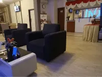 Agung Hotel Kendari - 2-Star