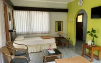 Hotel Azaya Bandungan - 2-Star