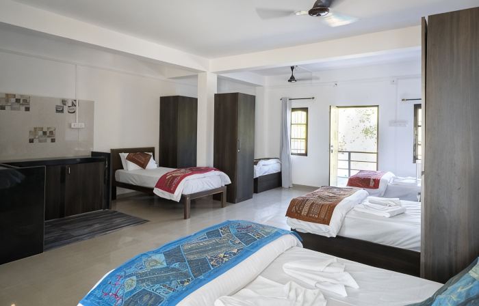 De Lavender AC Hostel