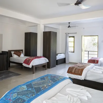 De Lavender AC Hostel Hotels near Agonda