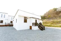 Jecheon Cloud Pension (Cheongpungho Cable Car) - Pools