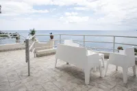 Blue Bay - parking