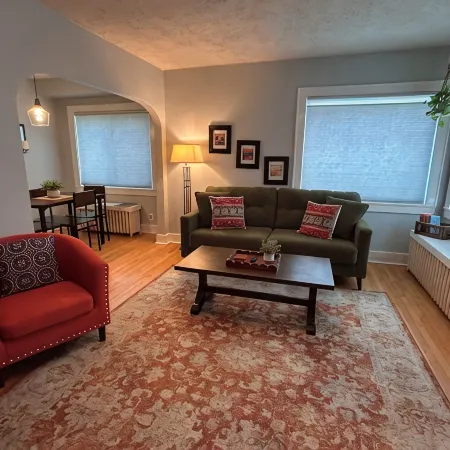 Discover Lil' Casa Marquette!
