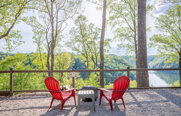 Lake View Country Cabin at Bear Bluff Retreat