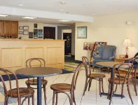Super 8 by Wyndham Portland ME - spa