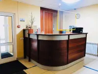 Arta Hotel - parking