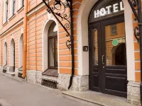 Yellow Hotel Các khách sạn gần Cung điện Vorontsov