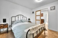 Lux. 4BR House with Pool near DT