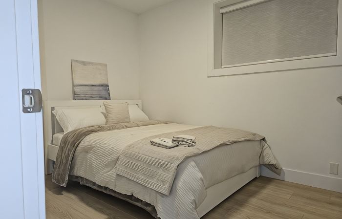 Cozy NEW basement suite located in beautiful Silver Valley, Maple Ridge