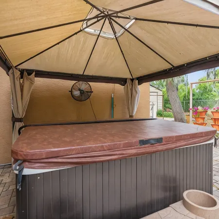 Spacious pet friendly home offers everything you need for a relaxing stay.