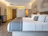 City Express Plus by Marriott Monterrey Centro Hotels near Obispado Museum