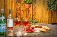 Birches Serviced Apartments - pet friendly