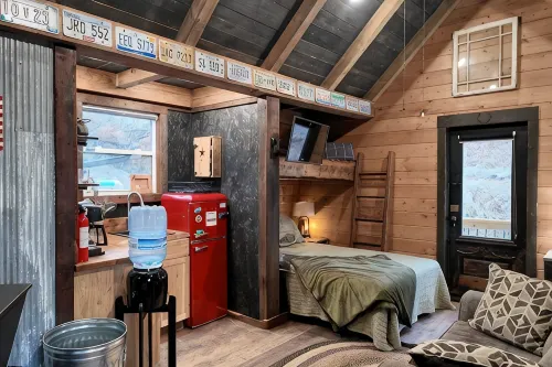 Tin Cantina - Cozy Tiny Cabin Near Red River Gorge - Stargazing & Seclusion - Hytter
