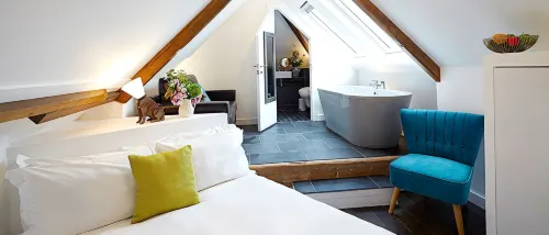 Live & Let Live Inn - Inns