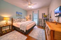 Ocean Views from Two Decks + Beach Boardwalk Across the Street + Heated Pool - 4つ星