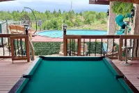 Serene Escape Villa: Pool, Hot Tubs, Games, Sauna, & Steam Room & much more fun! - 4 étoiles