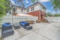 Trendy Dwntn Loveland Condo-Pets Welcome- Close to Rocky Mountain National Park! - 4-Star