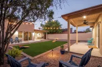 Sam Hughes Bungalows - B - Walkable to the University of Arizona, Large Backyard - Apartments
