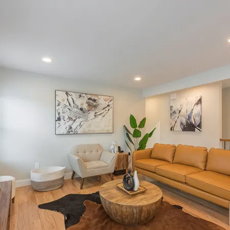 Sunny Downtown 2BR w/ Parking