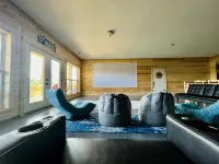 New! Private 5BR 5,000 SqFt Lake House on 7 Acres
