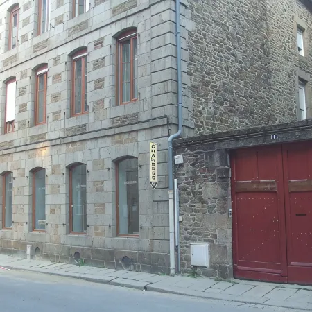 Urban premium ground floor cottage for 2-6 pers historic Fougeres, Label House of Fr. Hotels in Fougeres