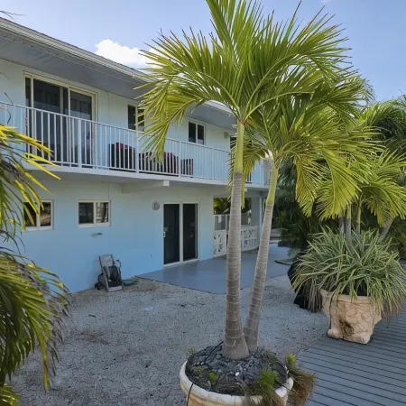 Turtle Cove! Heated Pool, Spa, Dockage, Pet Friendly, Kayak, Oceanside!