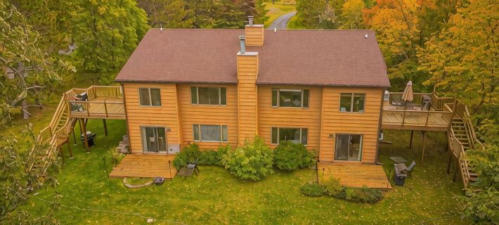 Breezy Hills - Unit 4; Lake Bemidji, King Bed, Kayaks, PB Trail Private Access 伯米吉酒店