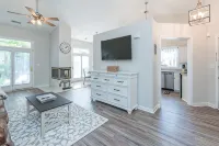 Southern Charm - 2Br - BBQ - Walk to Kroger Field - อ่างจากุชชี่