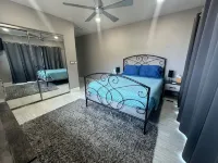 Beautiful oasis with 40' negative edge pool, swim up bar, hiking in Super. Mtns. - 4-Sterne