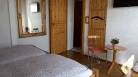 "Small but nice" apartment with balcony room - near Waldbühne for 2 - 4 people - Wifi