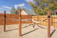 Sunburst Hacienda Hot Tub Firepit Pool Ping-Pong - Wifi