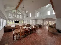 Newly Renovated, 7700 Sq. Ft,  8Br, 7BTH, Heated Pool, Hot Tub, Arcade Game Barn - 3 星級
