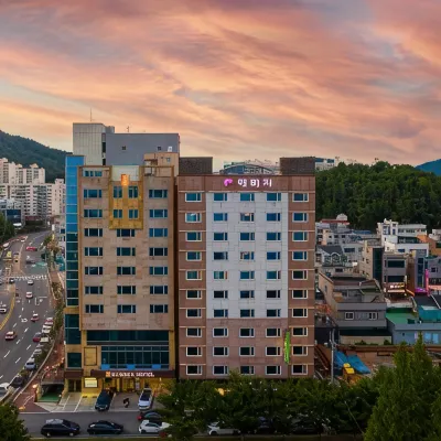 Yeosu Beach Hotel Hotel dekat Stadion Mangma