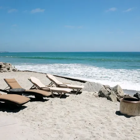 Magical OceanFront home in Capistrano Beach. All the comforts of home and more!