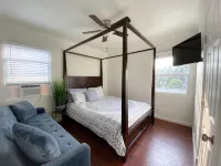 The Belmont Beach Casita - balcony