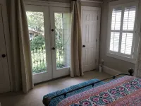 Garden 1BR Cottage off Devine St in Historic Columbia home - 4 étoiles