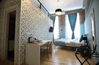History of Tbilisi - غرفة مطلة على الجبل
