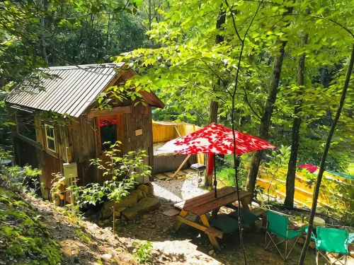 Cozy Beavercreek Cabin Retreat – Smoky Mountain Serenity Awaits! - Balkon