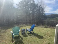 Private Basement Room Pet Friendly Fenced Yard - Wifi