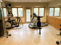 TRUE Ski-In Ski-Out Luxury 2 bd. 2 bth -Riverbend Lodge -Perfect location! - 4 ดาว