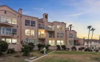Outdoor Retreat with Panoramic Ocean Vistas, Sunrises, and Sunsets. - 3-Star