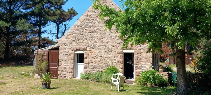 House in the heart of the pink granite coastline Hotéis em Perros-Guirec