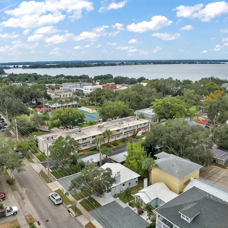 The Ashford - 2min walk to DT Mt Dora - 5 Star luxury!