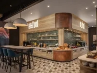 Aloft by Marriott Belfast Titanic Quarter SS ノマディック周辺のホテル